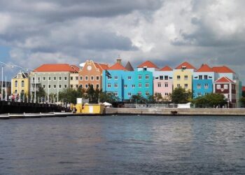 Antilles: Guadeloupe Travel Guide | Itineraries and Highlights – Milesopedia English