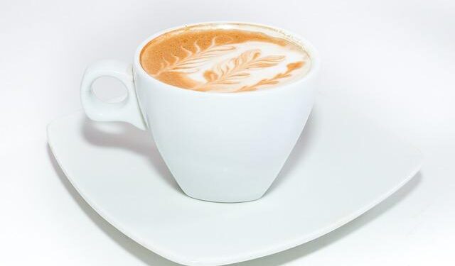 US deports over 200 Venezuelan immigrants to El Salvador despite court ban – Al Jazeera English