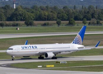 United to increase air capacity to Grand Cayman this winter – Cayman Compass