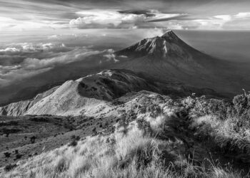 Soufriere Hills volcano, Montserrat, West Indies (UK): news & activity updates | Feb 7 – Jul 25, 2001 – VolcanoDiscovery