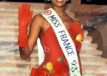 Véronique De la Cruz (1974- ) – Blackpast