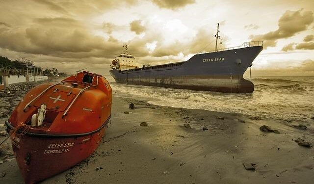 Major capsize ends SailGP team’s event; NZ sit fourth – New Zealand Herald