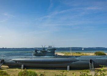 Russian warships in Cuba are no threat, US says – BBC.com