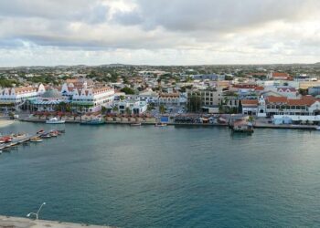 WestJet Celebrates 9 Years of Service To Aruba! – Routesonline
