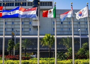 Mia Love, child of immigrants and first Haitian American in Congress, has died – Miami Herald