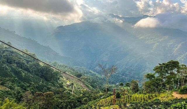 Colombia cozies up to China, eyes Belt and Road Initiative – Latin America Reports