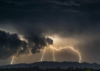 Tropical Storm Sara scrapes along Honduras coast bringing heavy rain to Central America – WPEC
