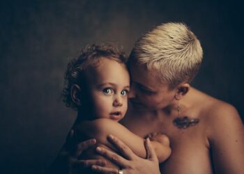 Son of Jair Bolsonaro Says He Will Seek Political Asylum in the U.S. – The New York Times