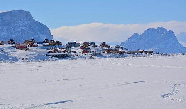 U.S. officials went door-to-door in Greenland to find anyone who wanted to be visited by the Vances. They found no one. – Yahoo