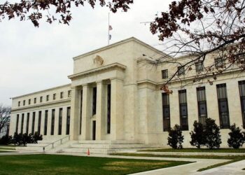 Arizona banks start 2025 on a solid economic footing. What's ahead?