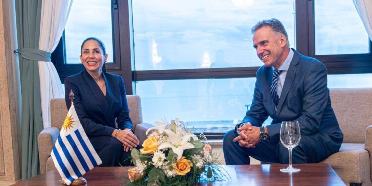 Candidata de Ecuador fortalece lazos con líderes de América Latina (+Foto)