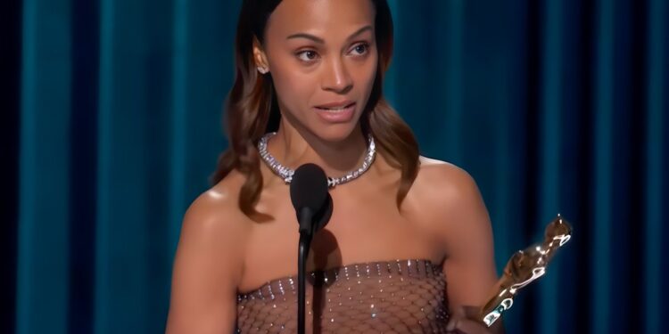 Zoe Saldaña makes Dominican history