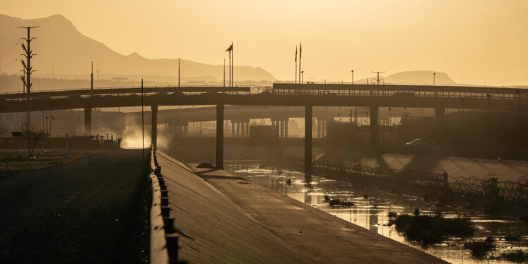 On Mexico’s Once-Packed Border, Few Migrants Remain