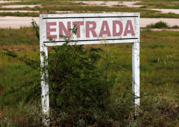 Trump Signs Order to Designate English as Official Language of the U.S.