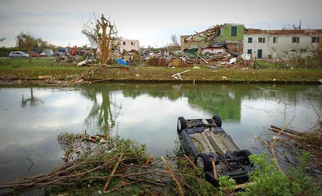 Impact of Tornadoes on Travel: Flight Cancellations and Rail Delays Explained