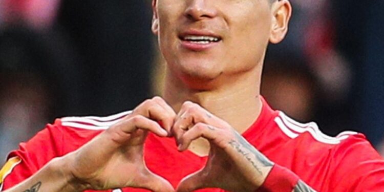 Darwin Núñez, Uruguay teammates enter stands as fans fight after Copa America loss to Colombia – AP News