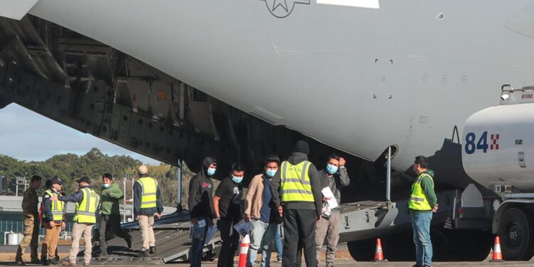 U.S. deportation flight lands in Haiti amid spreading violence, attack on Catholic nuns – Miami Herald