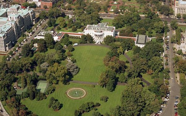 Judge orders White House to allow AP access to news events – NPR