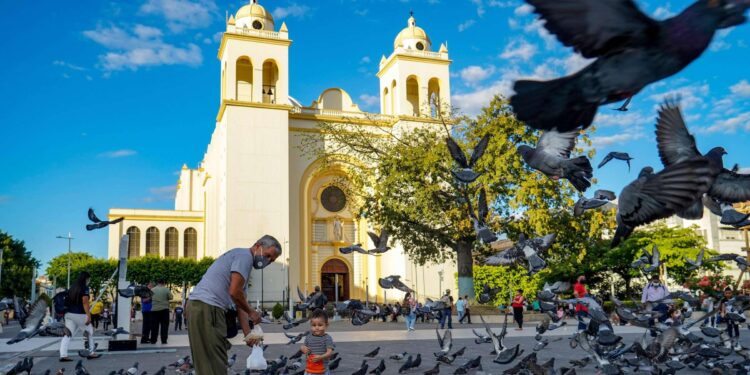 El Salvador’s leader won’t return man deported from US in error – BBC