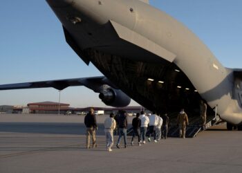 Heartbreaking Journey: Half of the Minors on a U.S. Deportation Flight to Costa Rica