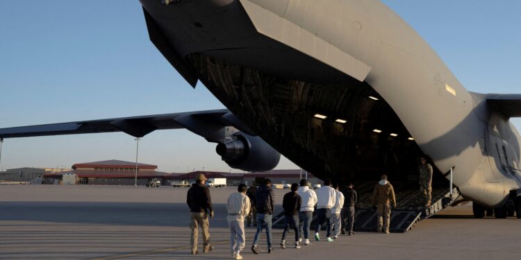 Heartbreaking Journey: Half of the Minors on a U.S. Deportation Flight to Costa Rica