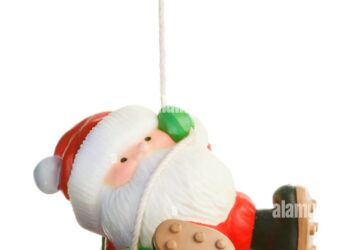 Watch Santa Abseil Down a Bridge in Guatemala to Deliver Toys!