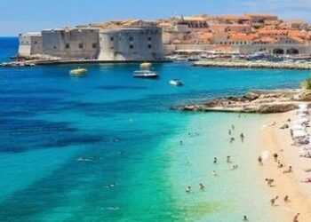 From Paradise to Peril: The Transformation of a Tourist Haven into a Drug-Trafficking Hub