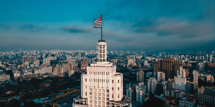 How Brazilian Fund Managers Transform Major Challenges into Thriving Opportunities for Impact Ventures