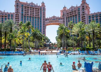 Tragic Turn: Maryland Man Found Dead at Bahamas Resort Just Hours After Arriving with Family