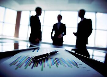 Investors Seek Refuge in Europe and Japan as Trump’s Tariffs Shake U.S. Markets