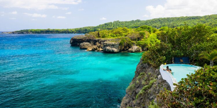 Marco Rubio Promises to Reassess US Travel Warnings During Jamaica Visit