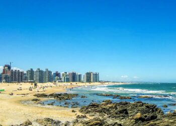 Thrilling Last-Minute Goal Propels Uruguay to 3-2 Victory Over Colombia in South American Qualifying!