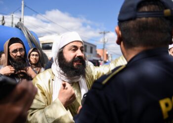 Guatemala Police Clash with Lev Tahor as They Rescue 160 At-Risk Children