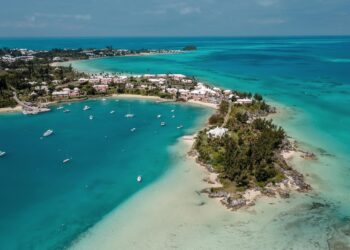 Discover Paradise: Unwind at the Luxurious Cambridge Beaches Resort & Spa