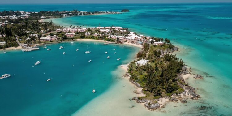 Discover Paradise: Unwind at the Luxurious Cambridge Beaches Resort & Spa