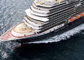Holland America Unveils Exciting New Destinations: Boston and Bermuda Join the 2024-25 Caribbean Season!