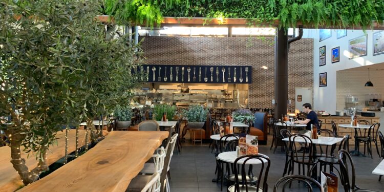 Savor the Flavors: Discover Aruba’s Top Central and South American Restaurants!