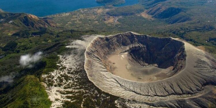 Families Fight Back: El Salvador’s Controversial Detention of Trump Deportees