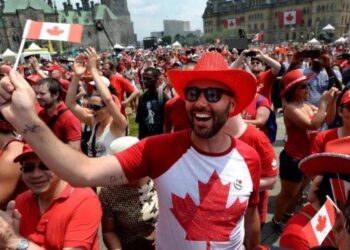 Why Canadians Are Choosing Staycations Over US Vacations in 2025