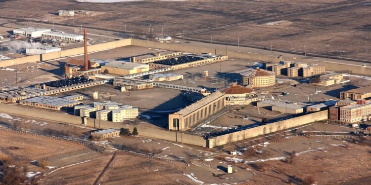 France’s Bold Move: Constructing a High-Security Prison in the Heart of the South American Jungle