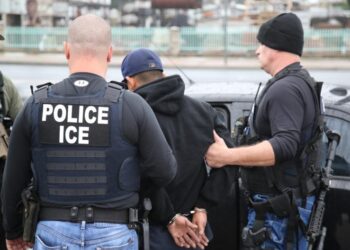 Shocking Encounter: ICE Agents Clash with US Citizen in Alabama