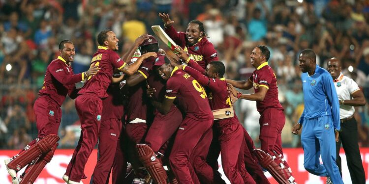 USA’s T20 World Cup Kickoff Shines with Barbados-Born Aaron Jones’ Spectacular Batting!