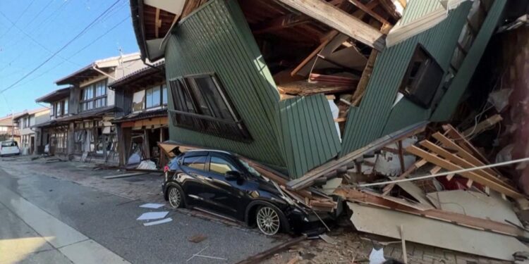 Powerful 7.6 Magnitude Earthquake Strikes Near Cayman Islands!