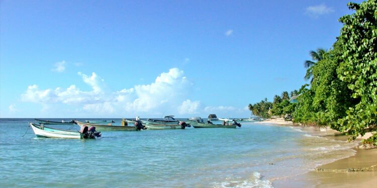 Tourism Trinidad Shines at IMEX America Trade Show!