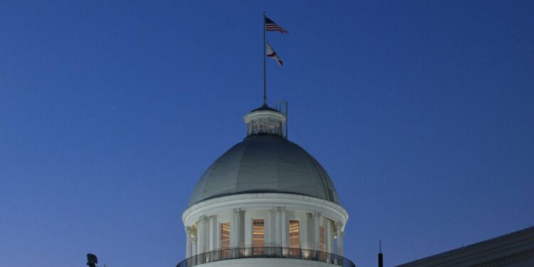 Alabama Lawsuit Alleges Stake.us is Breaching Gambling Laws with ‘Internet Café’ Revival