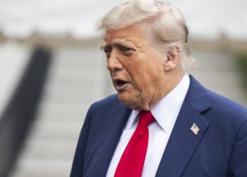 Trump Champions US Claims to Greenland Amidst Criticism from Local Leaders