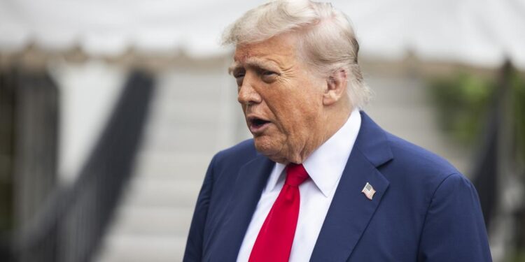 Trump Champions US Claims to Greenland Amidst Criticism from Local Leaders