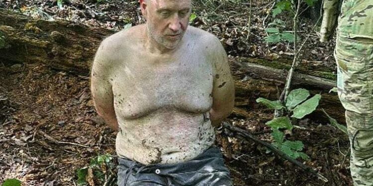 Manhunt Underway for Escaped Ex-Police Chief from Arkansas Prison!