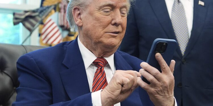 Trump Mobile Stands Firm on ‘Made in America’ Promise for New Phones!