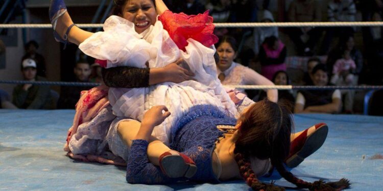 Experience the Thrill: Your Ultimate Guide to Cholitas Wrestling Shows!